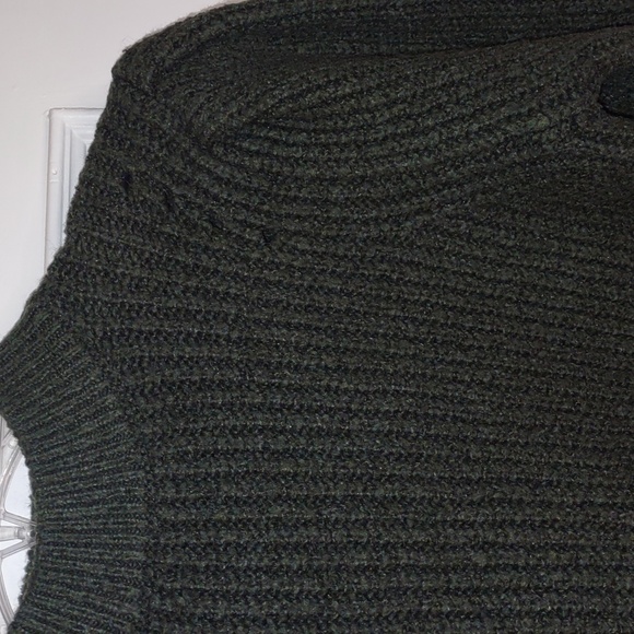 Misses XS hunter green cable knit sweater with Crew neck - Picture 3 of 6